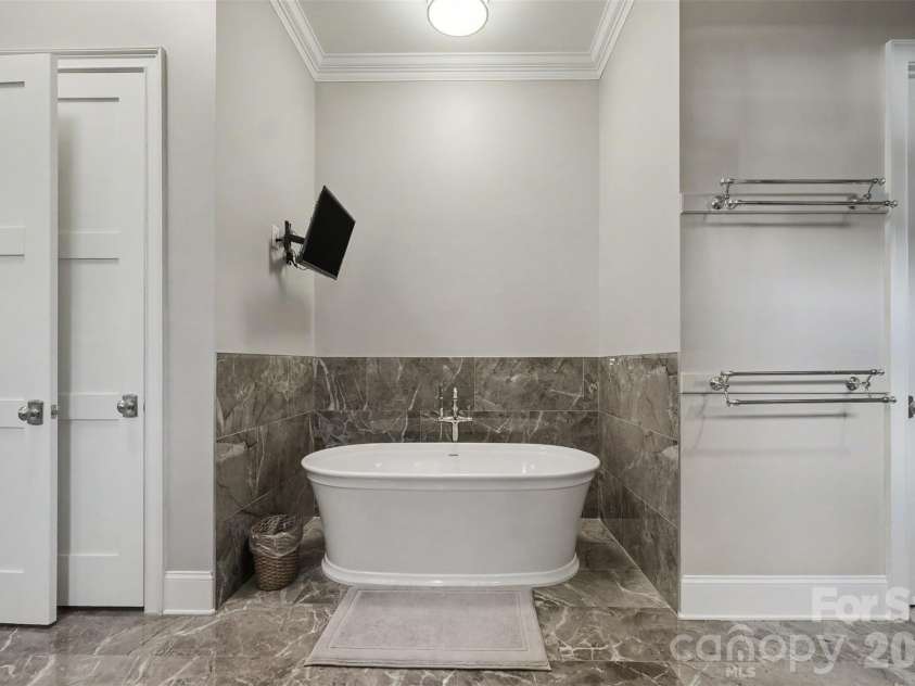 4071 Poplar Ridge Drive, Fort Mill, SC 29715.  MLS# CAR4430691, YatesRealty ID 55460. 
