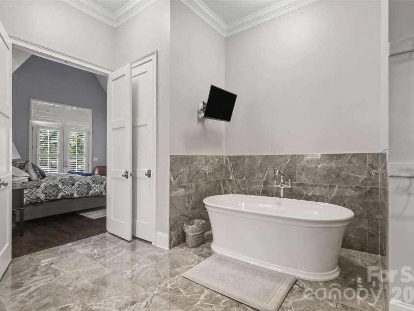 4071 Poplar Ridge Drive, Fort Mill, SC 29715.  MLS# CAR4430691, YatesRealty ID 55460. 