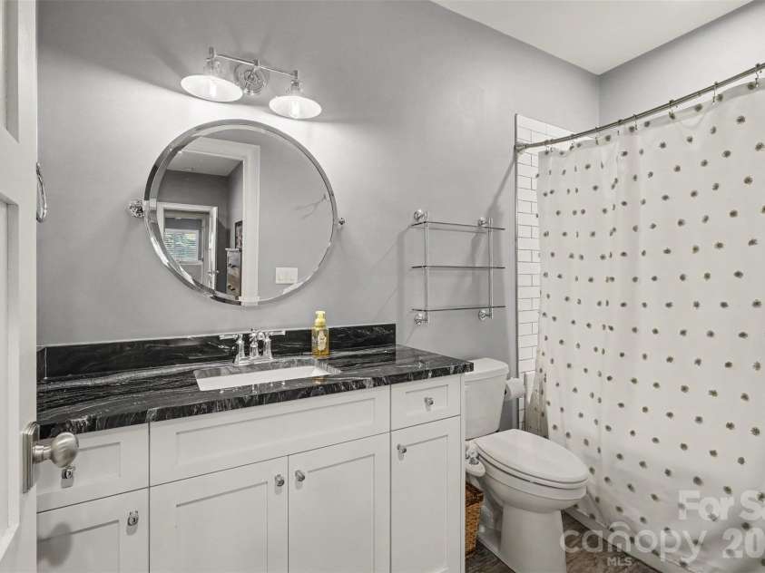 4071 Poplar Ridge Drive, Fort Mill, SC 29715.  MLS# CAR4430691, YatesRealty ID 55460. 
