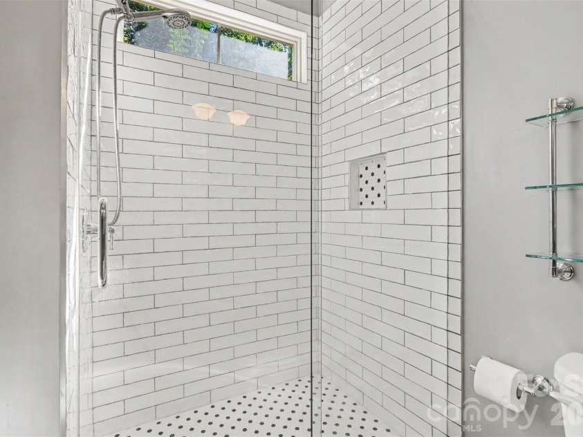 4071 Poplar Ridge Drive, Fort Mill, SC 29715.  MLS# CAR4430691, YatesRealty ID 55460. 