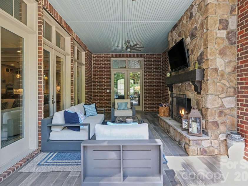 4071 Poplar Ridge Drive, Fort Mill, SC 29715.  MLS# CAR4430691, YatesRealty ID 55460. 