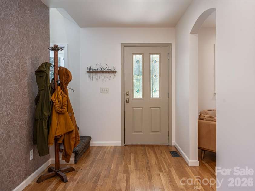 2 Song Bird Lane, Weaverville, NC 28787.  MLS# CAR4432351, YatesRealty ID 55466. 