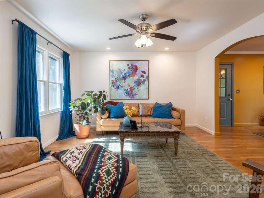 2 Song Bird Lane, Weaverville, NC 28787.  MLS# CAR4432351, YatesRealty ID 55466. 