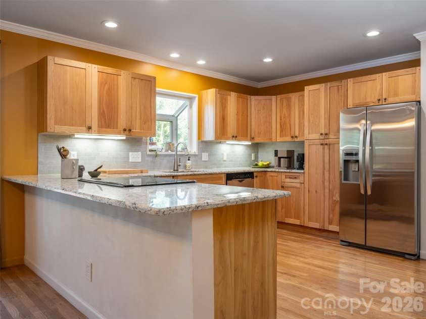 2 Song Bird Lane, Weaverville, NC 28787.  MLS# CAR4432351, YatesRealty ID 55466. 
