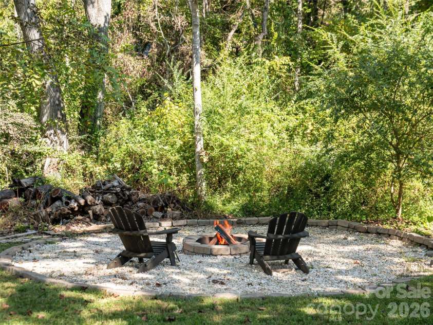 2 Song Bird Lane, Weaverville, NC 28787.  MLS# CAR4432351, YatesRealty ID 55466. 