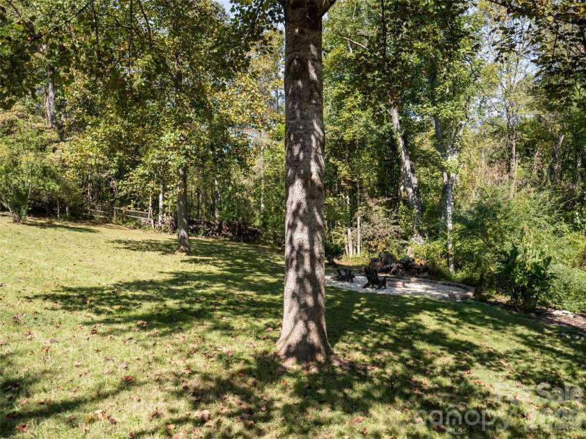 2 Song Bird Lane, Weaverville, NC 28787.  MLS# CAR4432351, YatesRealty ID 55466. 