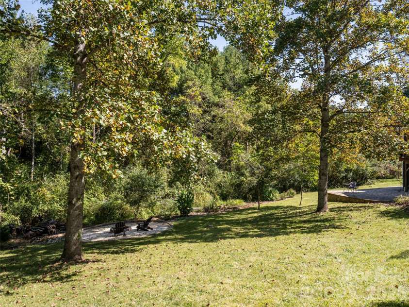 2 Song Bird Lane, Weaverville, NC 28787.  MLS# CAR4432351, YatesRealty ID 55466. 