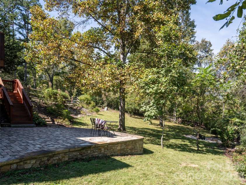 2 Song Bird Lane, Weaverville, NC 28787.  MLS# CAR4432351, YatesRealty ID 55466. 