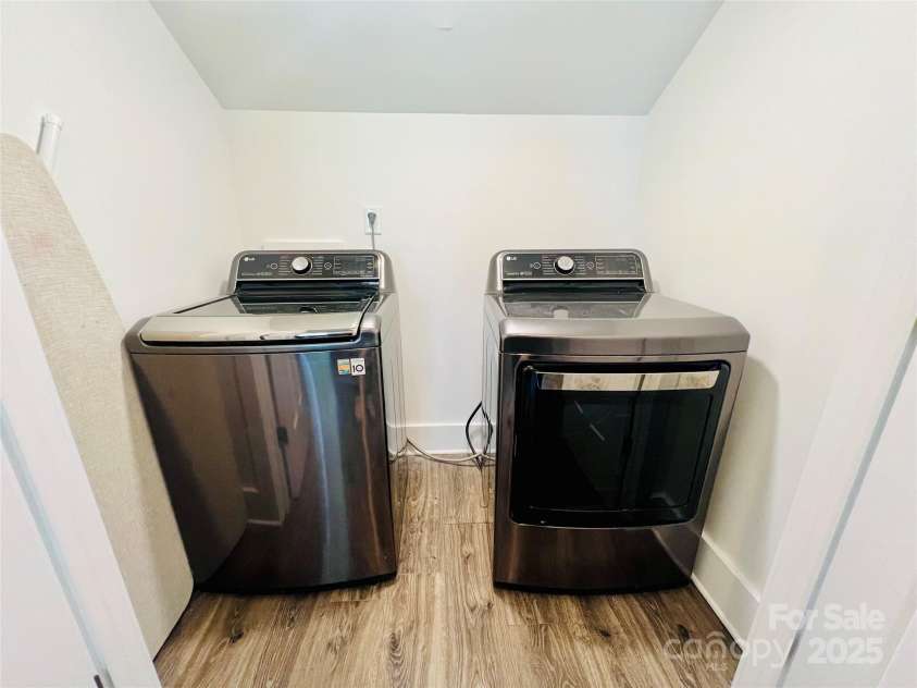 2801 Cowles Road, Charlotte, NC 28208.  MLS# CAR4209924, YatesRealty ID 5547. 
