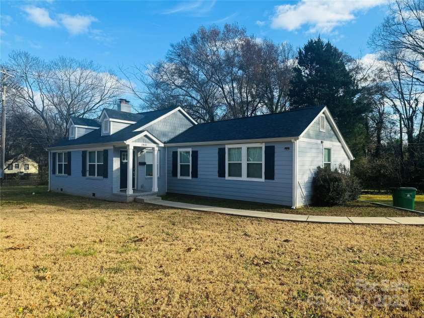 2801 Cowles Road, Charlotte, NC 28208.  MLS# CAR4209924, YatesRealty ID 5547. Street facing view