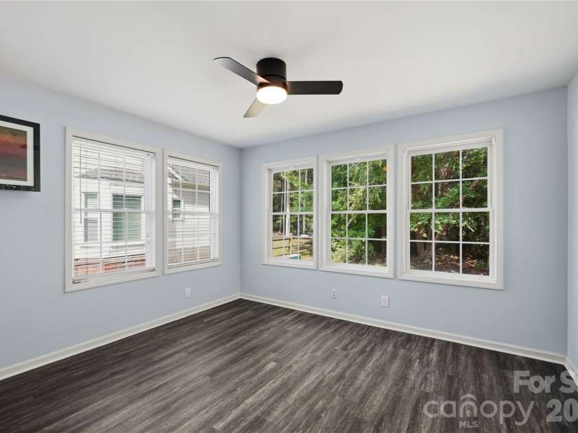 2815 Winghaven Lane, Charlotte, NC 28210.  MLS# CAR4432199, YatesRealty ID 55473. 