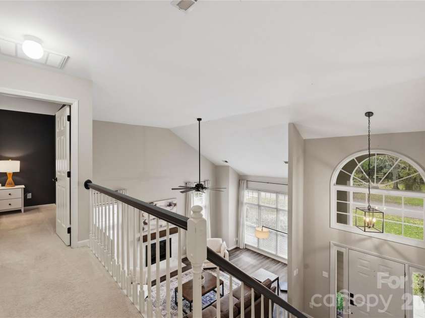 2815 Winghaven Lane, Charlotte, NC 28210.  MLS# CAR4432199, YatesRealty ID 55473. 