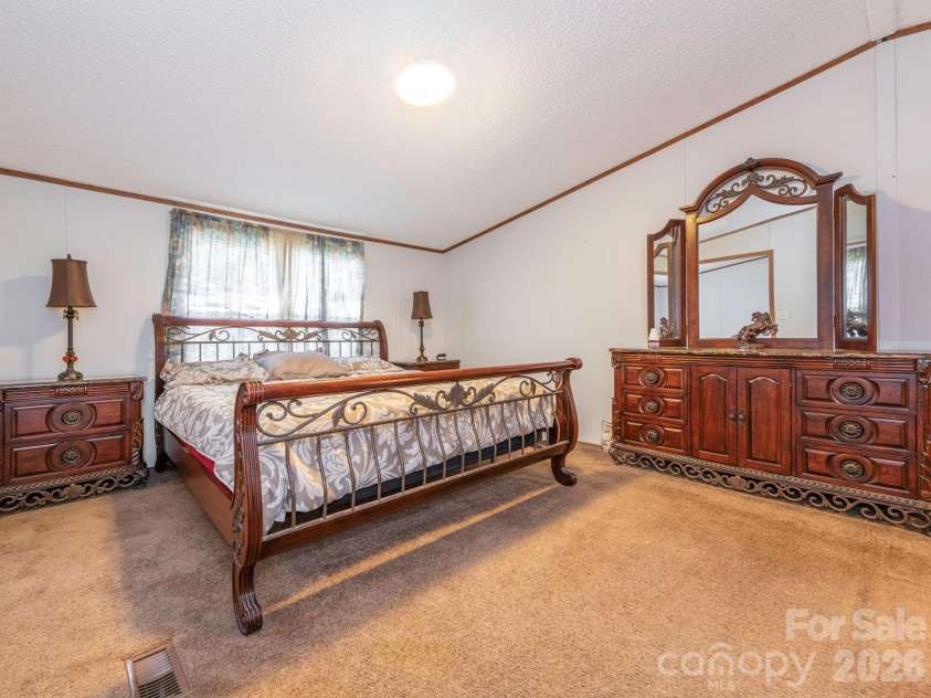 2292 Thornwell Road, Lancaster, SC 29720.  MLS# CAR4422898, YatesRealty ID 55474. Primary Bedroom