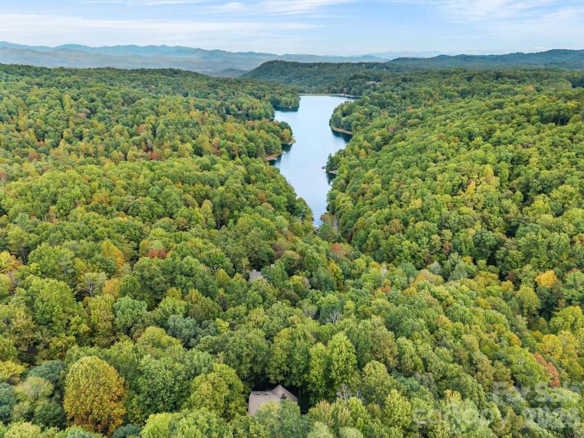 148 Tsisqua Circle, Brevard, NC 28712.  MLS# CAR4422473, YatesRealty ID 55475. 