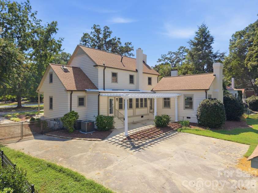 230 Confederate Avenue, Salisbury, NC 28144.  MLS# CAR4420939, YatesRealty ID 55476. 