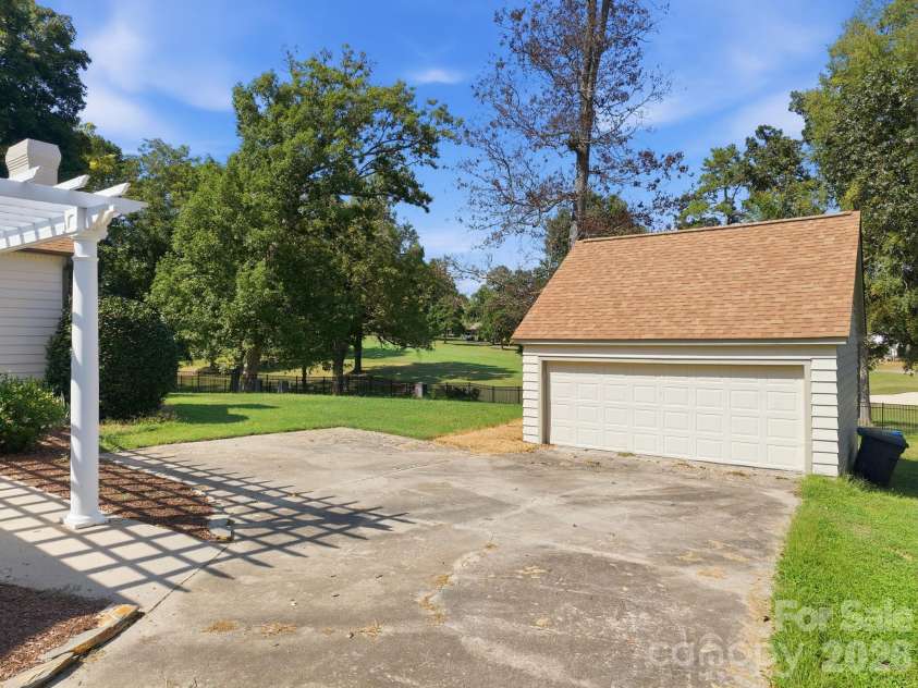 230 Confederate Avenue, Salisbury, NC 28144.  MLS# CAR4420939, YatesRealty ID 55476. 