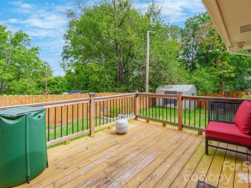 1109 Pinewood Road, Rock Hill, SC 29730.  MLS# CAR4430973, YatesRealty ID 55479. 