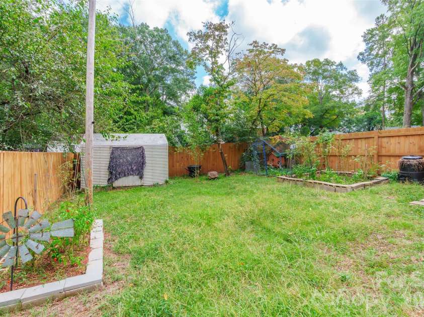 1109 Pinewood Road, Rock Hill, SC 29730.  MLS# CAR4430973, YatesRealty ID 55479. 