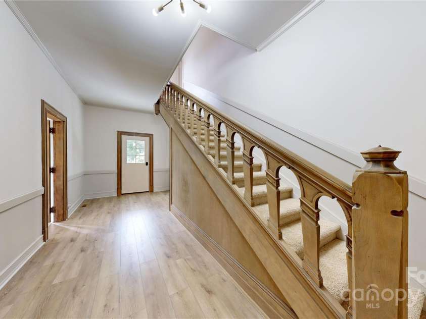 2400 Redbud Drive, Gastonia, NC 28056.  MLS# CAR4179952, YatesRealty ID 5548. 