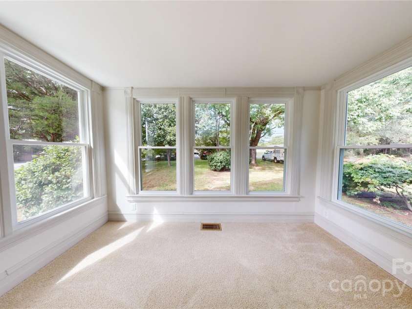 2400 Redbud Drive, Gastonia, NC 28056.  MLS# CAR4179952, YatesRealty ID 5548. 