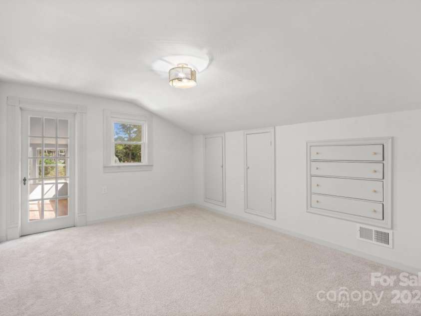 2400 Redbud Drive, Gastonia, NC 28056.  MLS# CAR4179952, YatesRealty ID 5548. 
