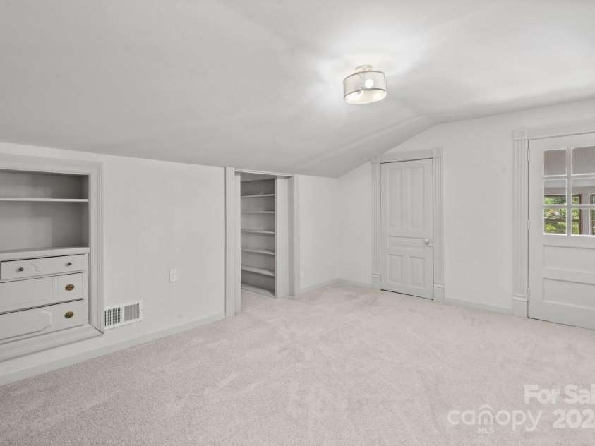 2400 Redbud Drive, Gastonia, NC 28056.  MLS# CAR4179952, YatesRealty ID 5548. 