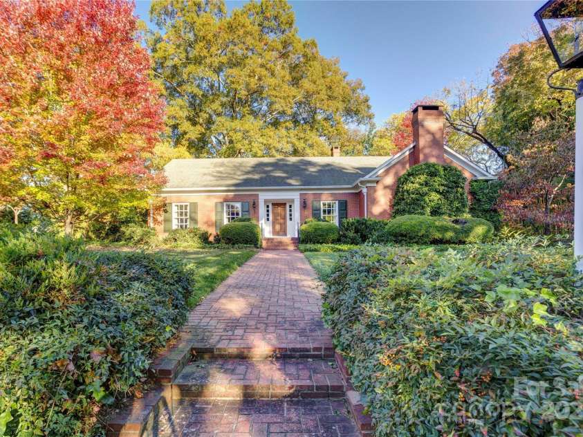 87 Edgewood Avenue, Concord, NC 28025.  MLS# CAR4317920, YatesRealty ID 5548. 