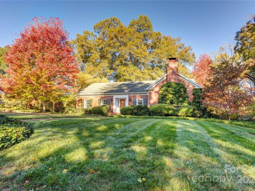 87 Edgewood Avenue, Concord, NC 28025.  MLS# CAR4317920, YatesRealty ID 5548. 