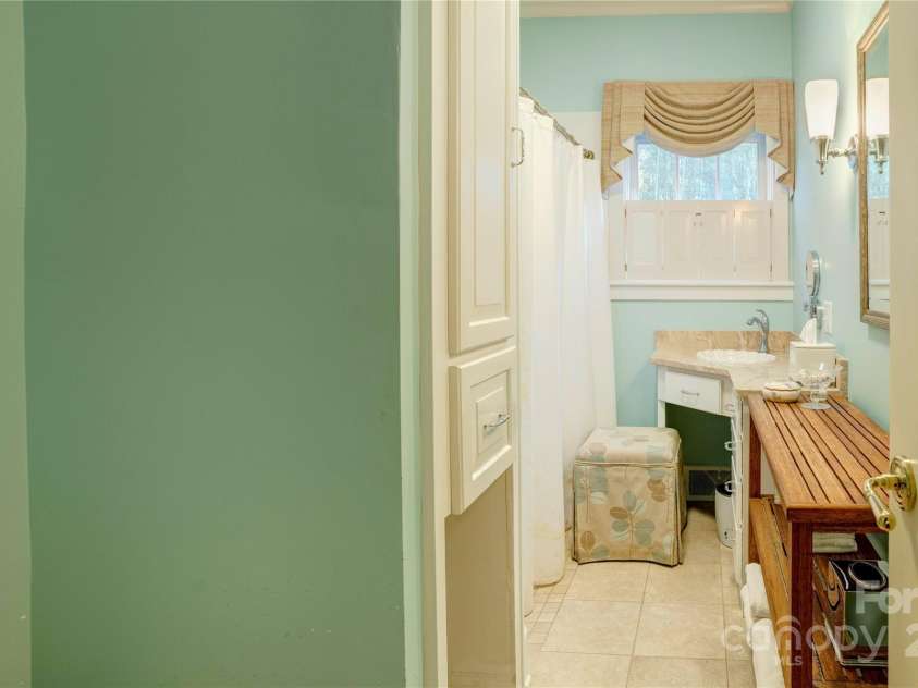 87 Edgewood Avenue, Concord, NC 28025.  MLS# CAR4317920, YatesRealty ID 5548. 