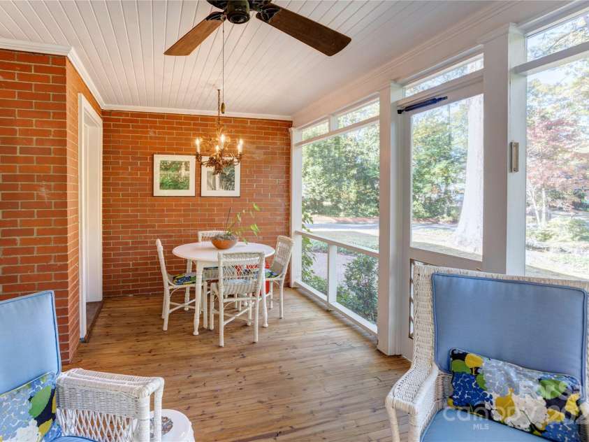 87 Edgewood Avenue, Concord, NC 28025.  MLS# CAR4317920, YatesRealty ID 5548. 