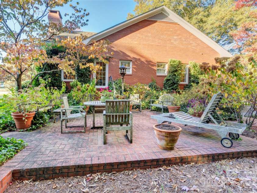 87 Edgewood Avenue, Concord, NC 28025.  MLS# CAR4317920, YatesRealty ID 5548. 