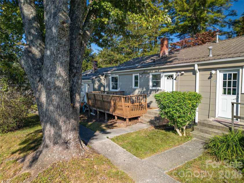 52 Elm Bend Road, Brevard, NC 28712.  MLS# CAR4430759, YatesRealty ID 55480. 
