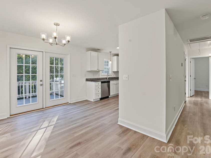 1157 Calhoun Street, Rock Hill, SC 29732.  MLS# CAR4429145, YatesRealty ID 55481. 