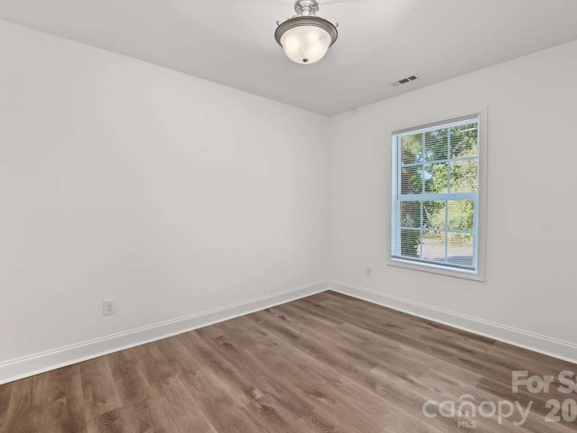 1157 Calhoun Street, Rock Hill, SC 29732.  MLS# CAR4429145, YatesRealty ID 55481. 