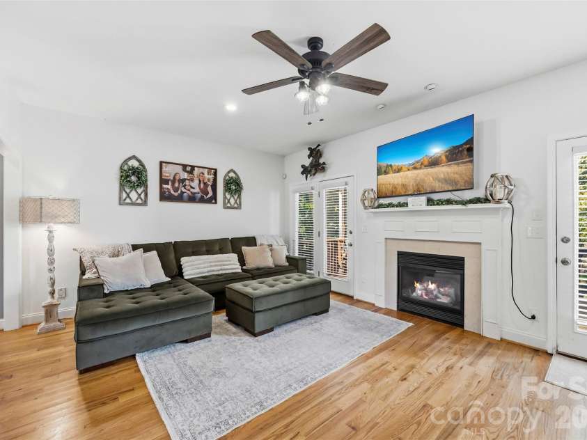 314 Hidden Creek Drive, Shelby, NC 28152.  MLS# CAR4432428, YatesRealty ID 55482. 