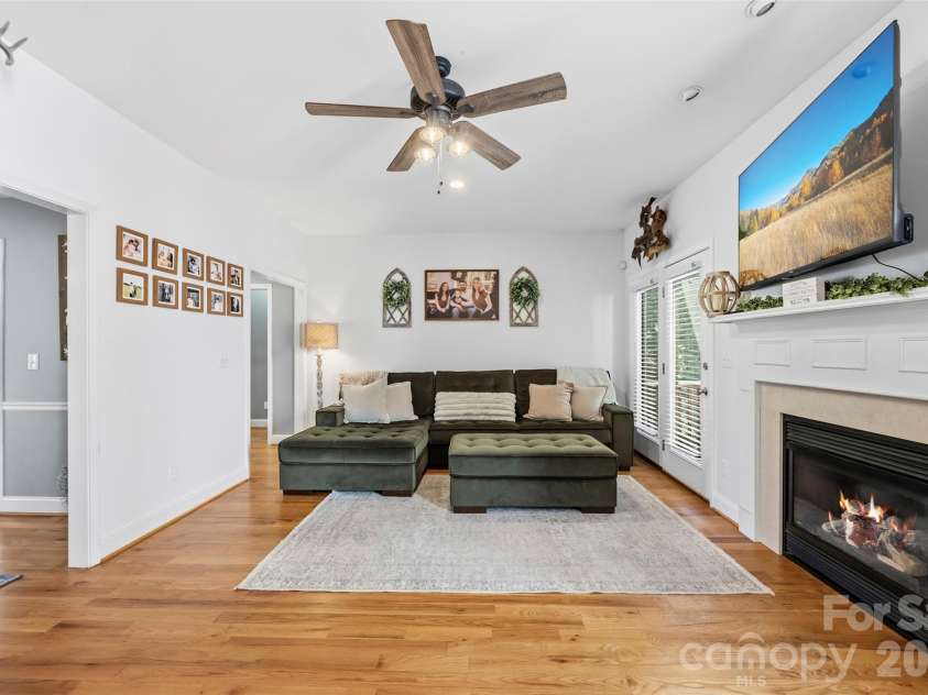 314 Hidden Creek Drive, Shelby, NC 28152.  MLS# CAR4432428, YatesRealty ID 55482. 