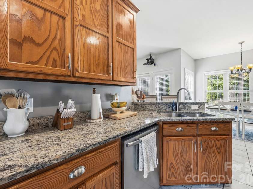 314 Hidden Creek Drive, Shelby, NC 28152.  MLS# CAR4432428, YatesRealty ID 55482. 