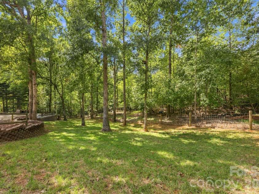 314 Hidden Creek Drive, Shelby, NC 28152.  MLS# CAR4432428, YatesRealty ID 55482. 