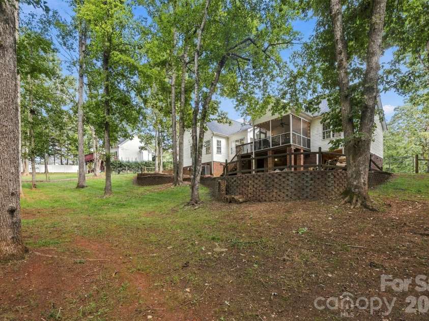 314 Hidden Creek Drive, Shelby, NC 28152.  MLS# CAR4432428, YatesRealty ID 55482. 