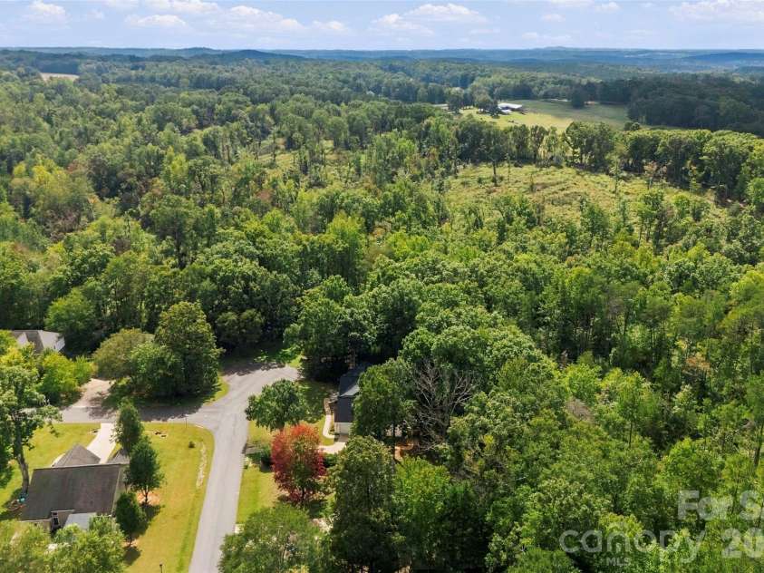 314 Hidden Creek Drive, Shelby, NC 28152.  MLS# CAR4432428, YatesRealty ID 55482. 