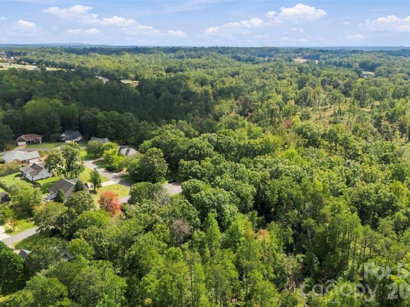 314 Hidden Creek Drive, Shelby, NC 28152.  MLS# CAR4432428, YatesRealty ID 55482. 