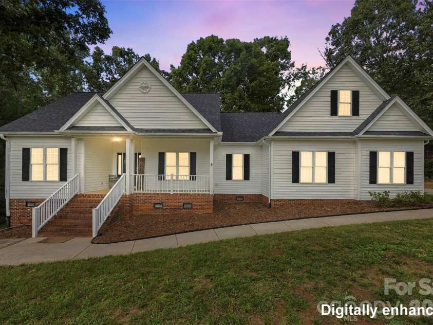 314 Hidden Creek Drive, Shelby, NC 28152.  MLS# CAR4432428, YatesRealty ID 55482. 