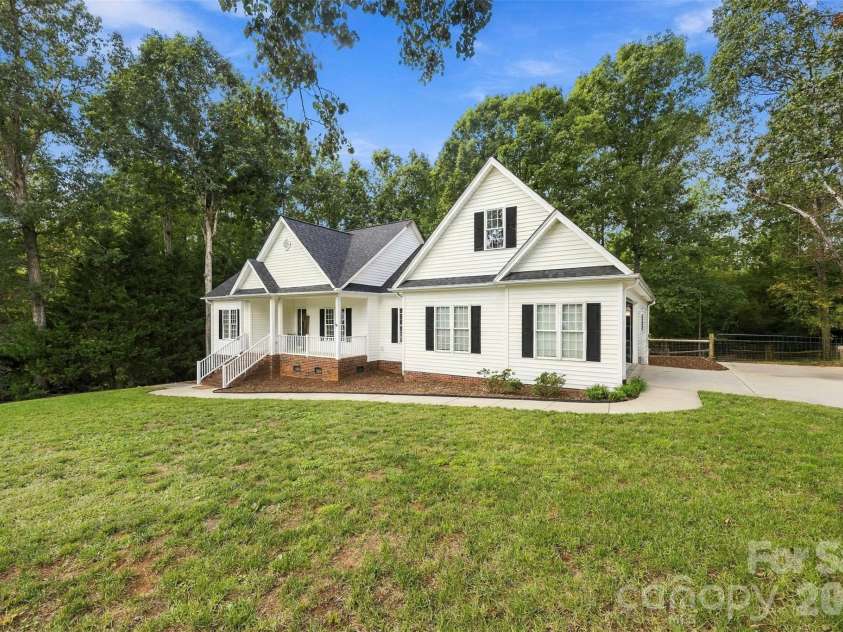 314 Hidden Creek Drive, Shelby, NC 28152.  MLS# CAR4432428, YatesRealty ID 55482. 