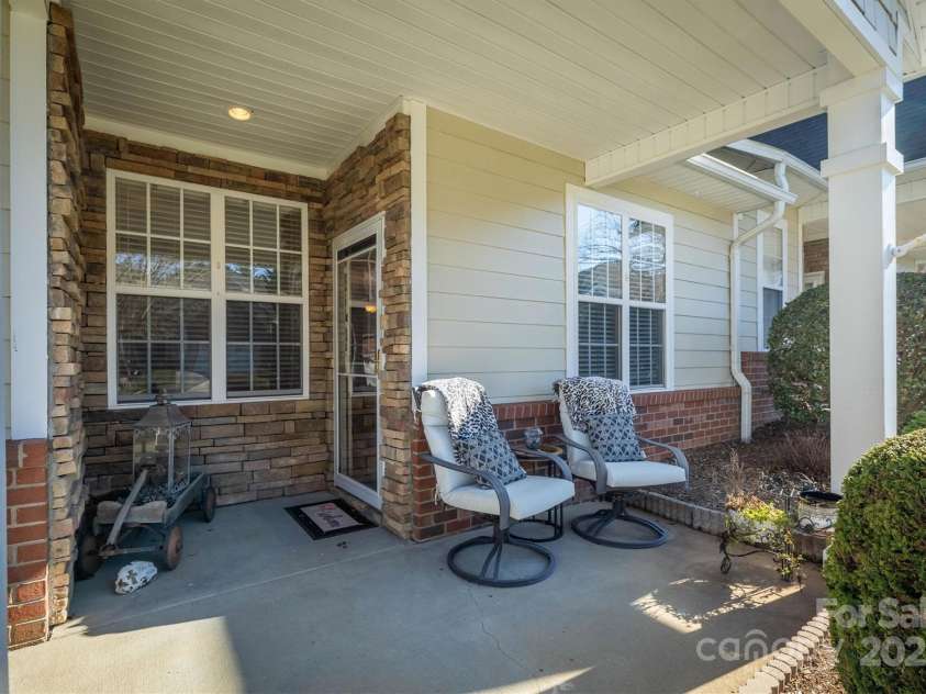 110 Henrys Glen Drive, Morganton, NC 28655.  MLS# CAR4211009, YatesRealty ID 5549. 