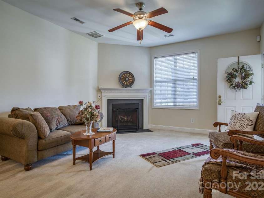 110 Henrys Glen Drive, Morganton, NC 28655.  MLS# CAR4211009, YatesRealty ID 5549. 