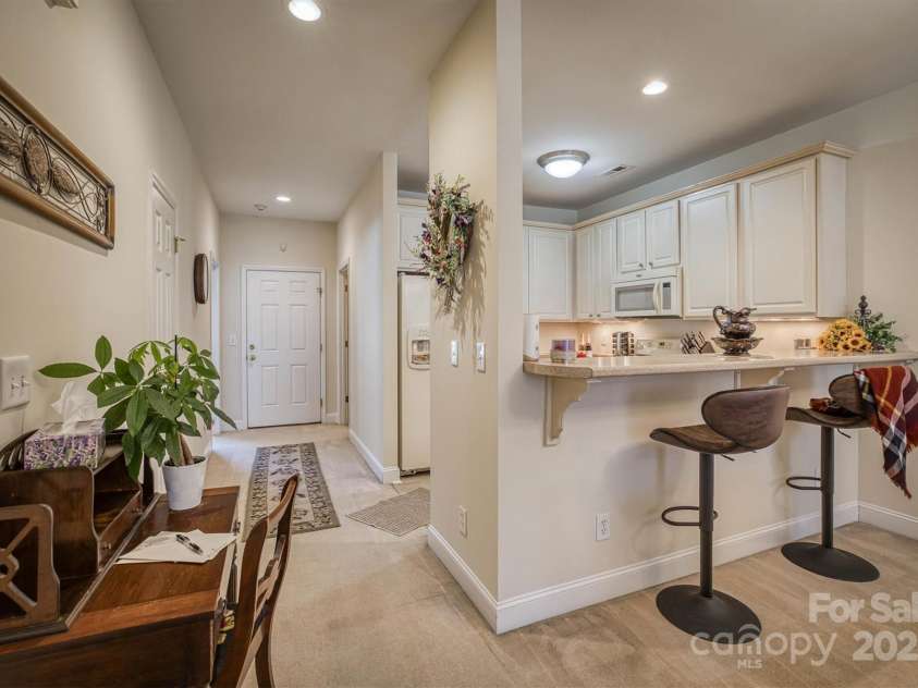 110 Henrys Glen Drive, Morganton, NC 28655.  MLS# CAR4211009, YatesRealty ID 5549. 