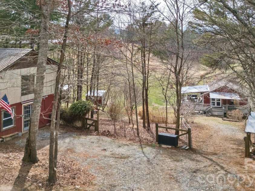 162 Pickens Road, Weaverville, NC 28787.  MLS# CAR4355116, YatesRealty ID 5549. 