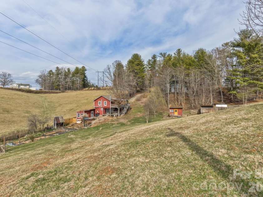 162 Pickens Road, Weaverville, NC 28787.  MLS# CAR4355116, YatesRealty ID 5549. 