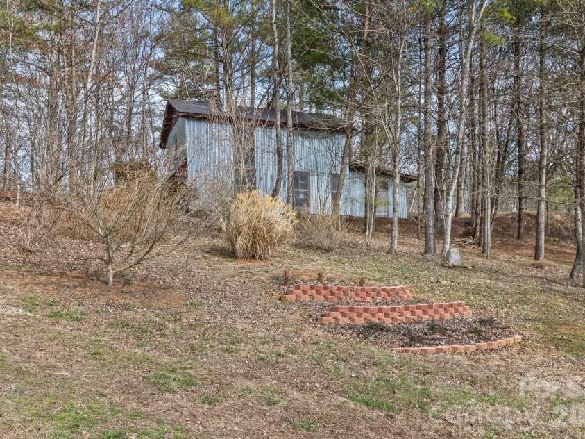 162 Pickens Road, Weaverville, NC 28787.  MLS# CAR4355116, YatesRealty ID 5549. 