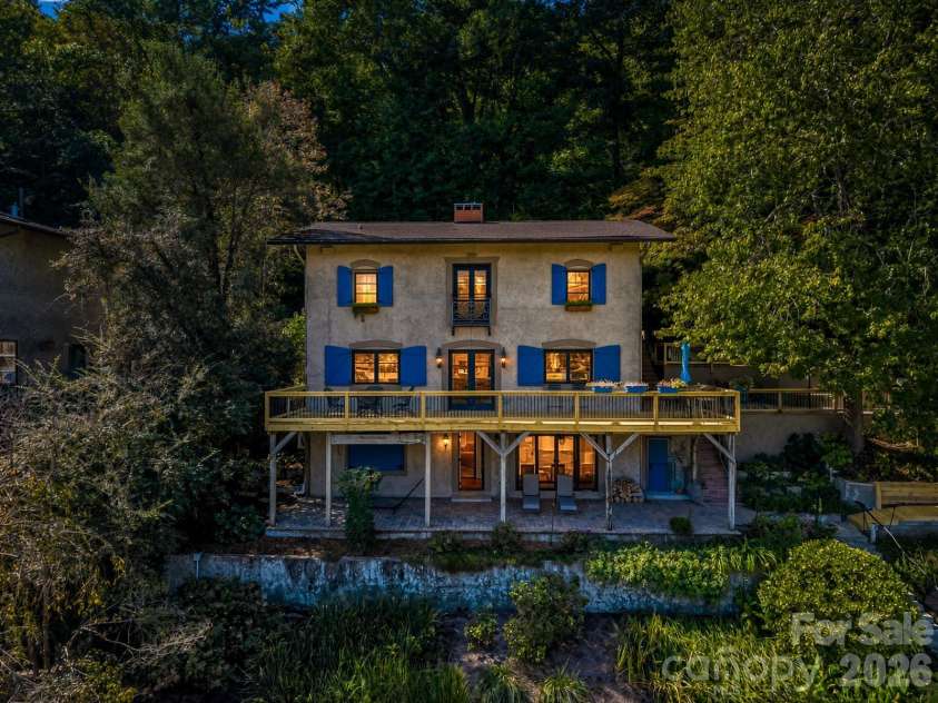 325 Tryon Bay Circle, Lake Lure, NC 28746.  MLS# CAR4432745, YatesRealty ID 55492. 